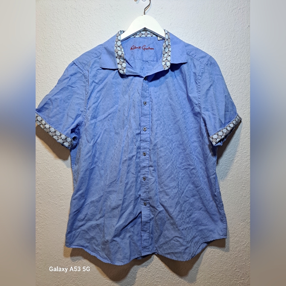 Robert Graham Light Blue Casual Button Down Shirt
